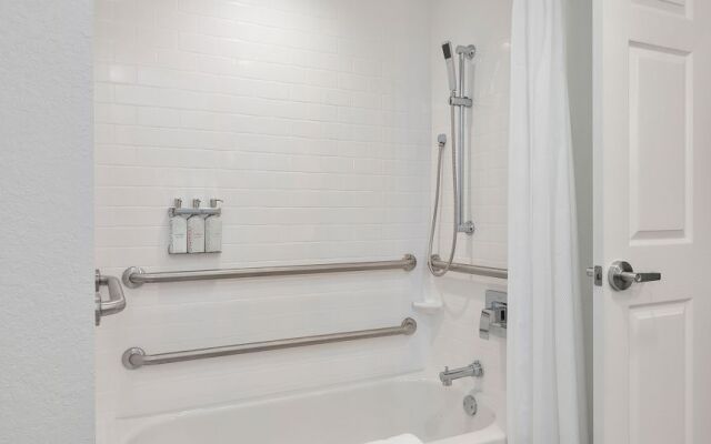 Compass Hotel Anna Maria Sound