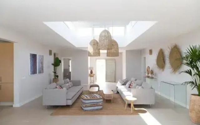 Ereza White Homes