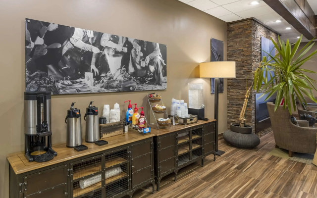 Best Western CottonTree Inn