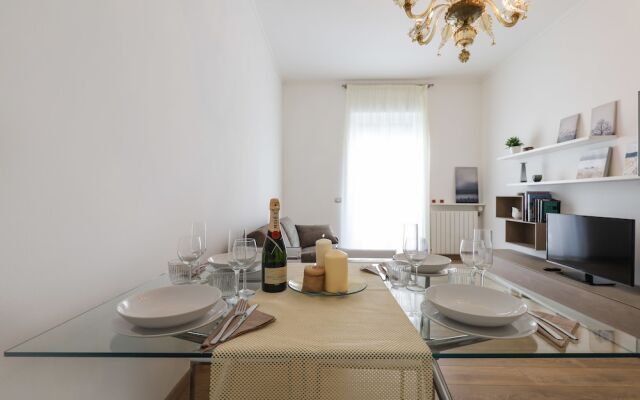 Suitelowcost Sforza