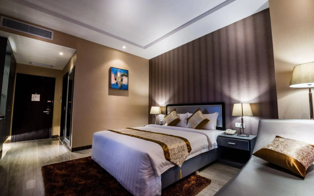 The Litz Hotel & Suites