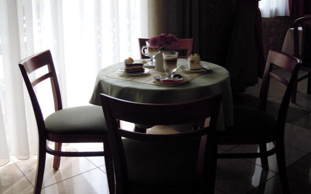 Hotel Platan