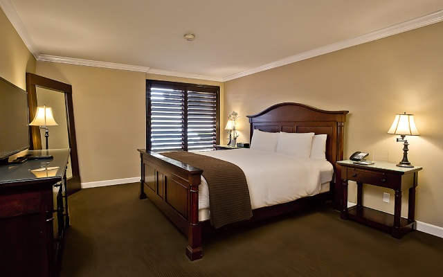 Cupertino Hotel