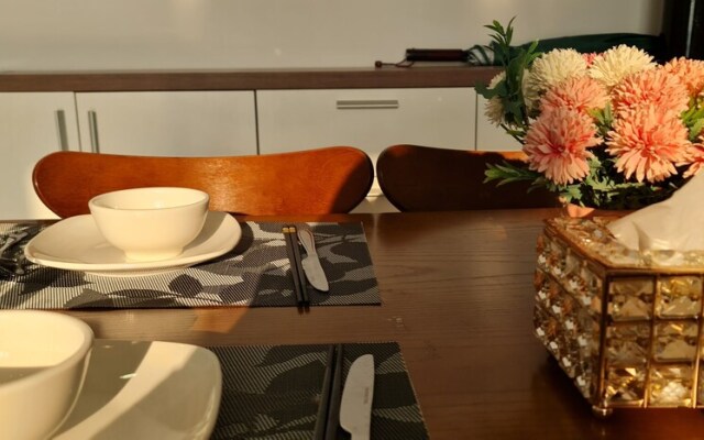 Canh Apartment in Vinhome Skylake