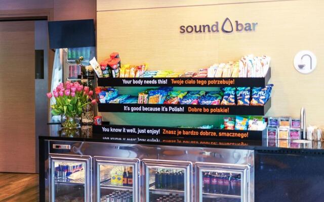 Sound Garden Hotel Airport