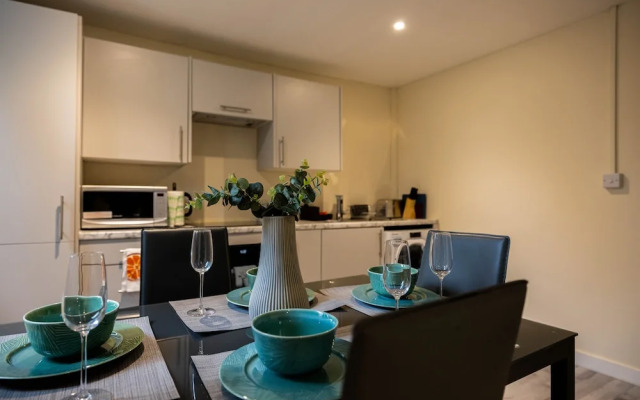3 Bedrooms-8guests-babycot-15mintopepys-freeparkg