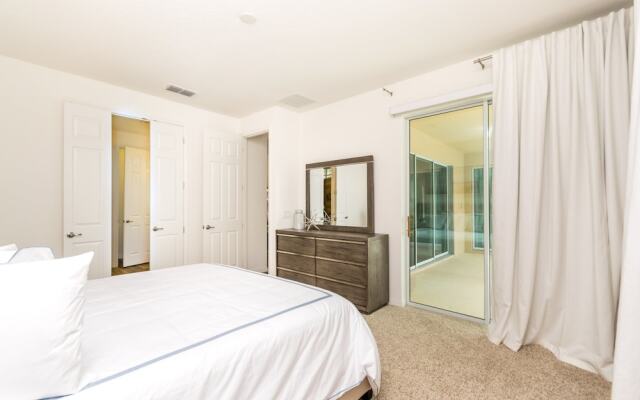 Solterra - 6136 Broad Oak Drive