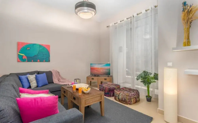 Sirene 1-BR Apt Pool & Gym in Gemmayze