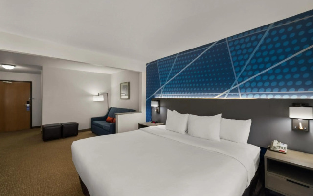Comfort Inn & Suites