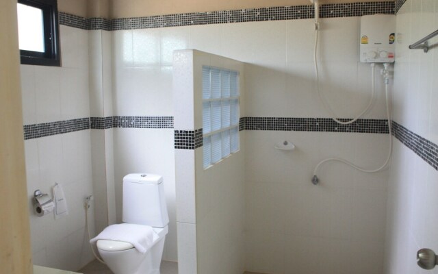 Sawasdee River Kwai Lodge