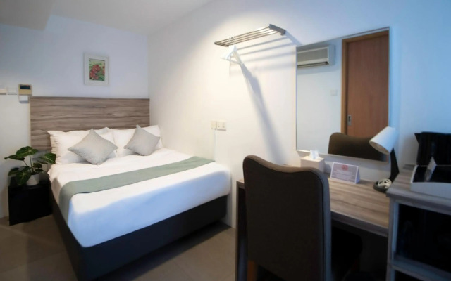 Victoria Hotel, a NuVe Group Collection