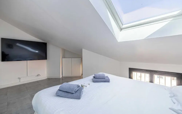 Luxury Penthouse 120ma2 in the Heart of Cannes
