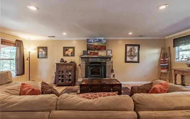 Winterfell by Ruidoso Vacation Rentals