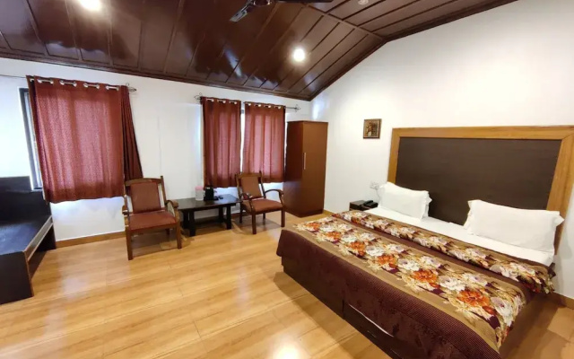 Hotel Himalayan Club