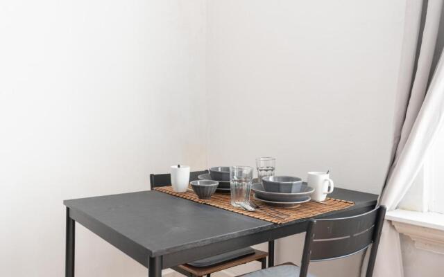South Holland Studio