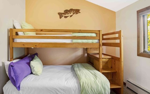 Timberfalls 1005 3 Bedroom Condo by RedAwning