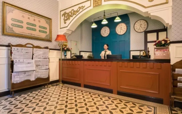 Film and Television Theme Hostel