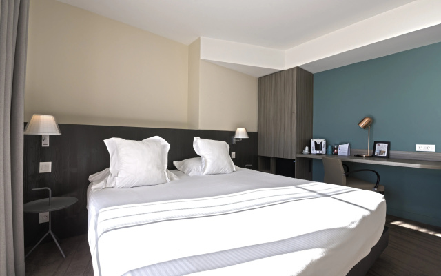 Hotel Les Flots - Chatelaillon Plage