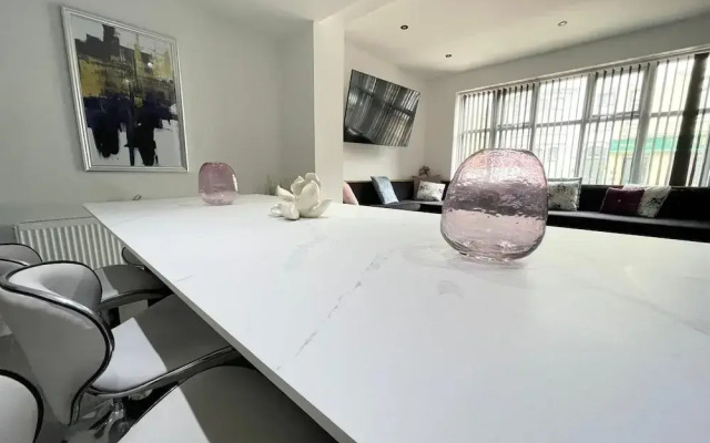 Wellington Suites by Sasco Apartments