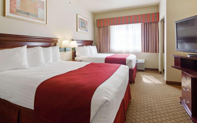 SureStay Plus Hotel by Best Western Quanah