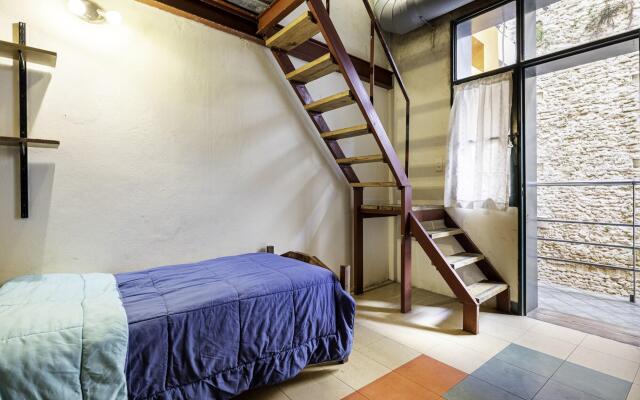 Granados Hostel