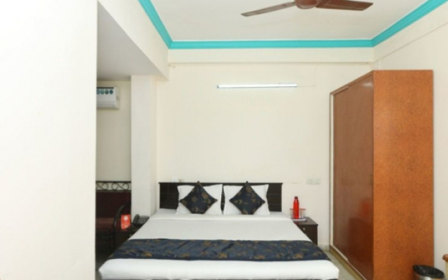 Oyo 13297 Neha Residency