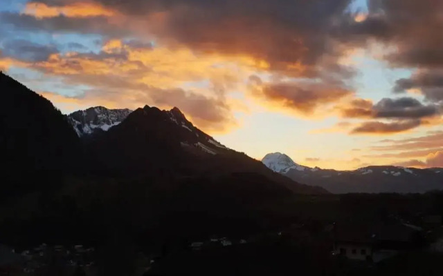 Charmant et lumineux appartement Duplex à Charmey
