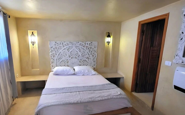 Al Madina Hotel