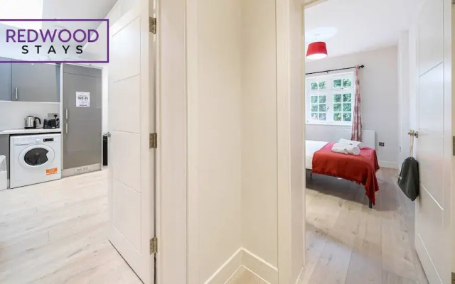 Ragan Court Apartments in Aldershot
