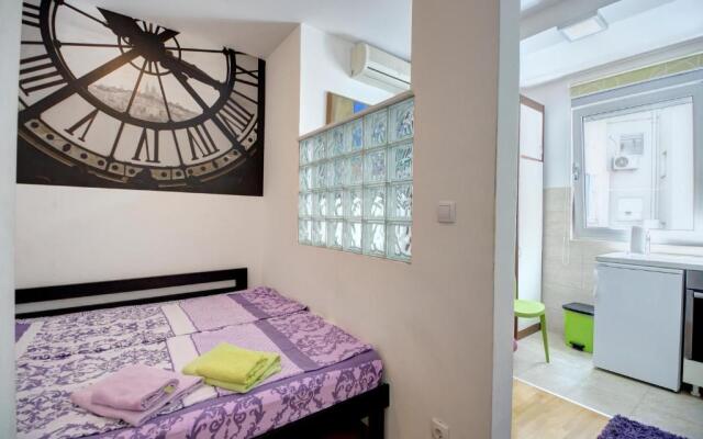Sekula's City Center Apartment