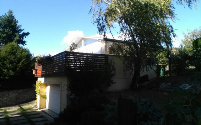 Greenhouse just 15 min from the Old Town