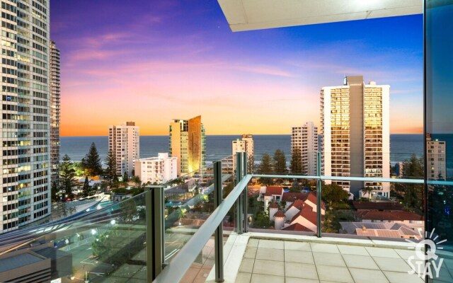Elston Apartments - Q Stay
