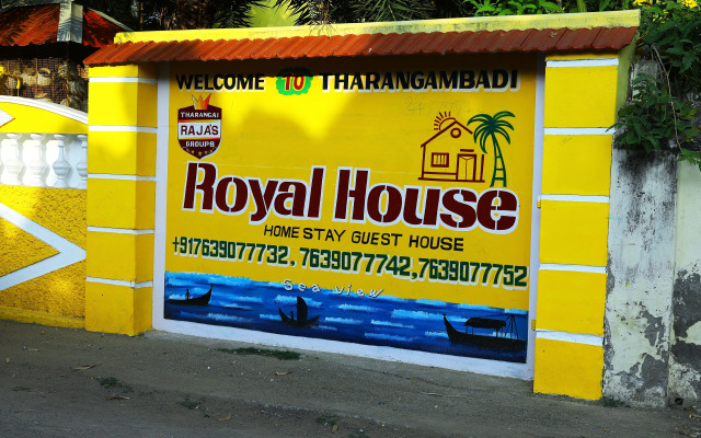 Royal House And Park