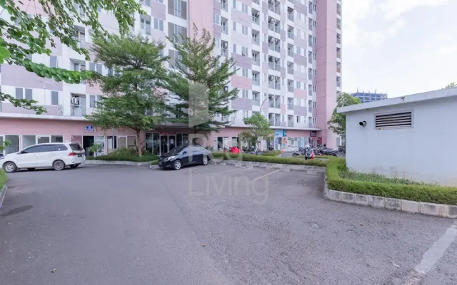 RedLiving Apartemen Grand Sentraland - Bangde Room