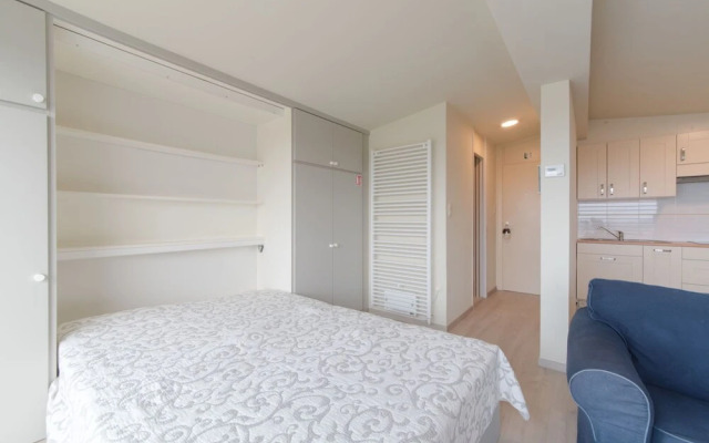 High in the sky De Haan