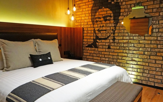Cadillac Hotel Boutique