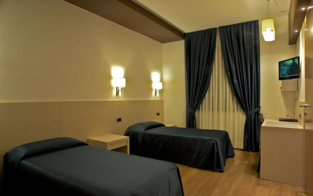 Sam Hotel