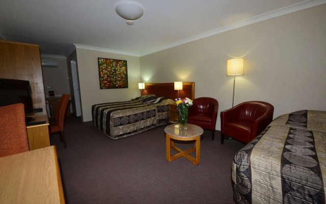 Winning Post Motor Inn