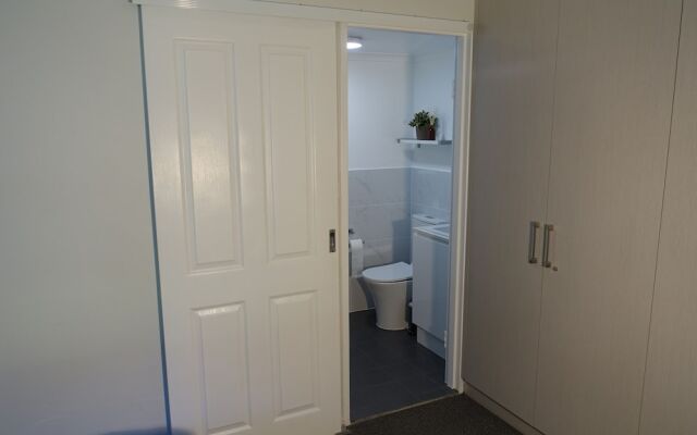 Nicholli, Bay Parklands, Unit 21/2 Gowrie Avenue