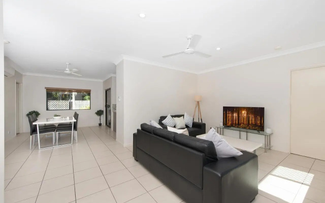 3 bedroom central home