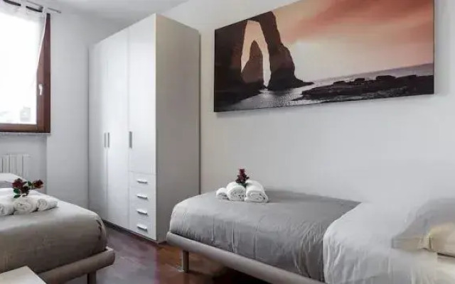 Suitelowcost - Limbiate