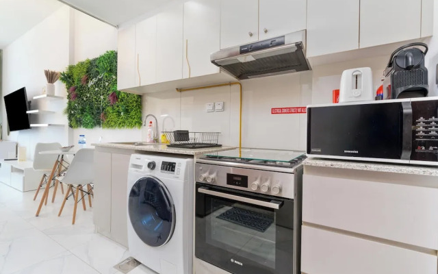 Studio with Canal Views by Bespoke