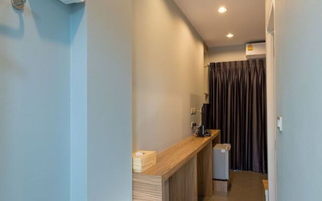 iNest Poshtel - Hostel