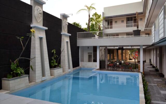 De Wahyu Hotel