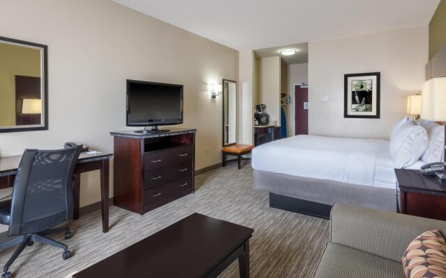 Holiday Inn Express Hotel & Suites DALLAS WEST, an IHG Hotel