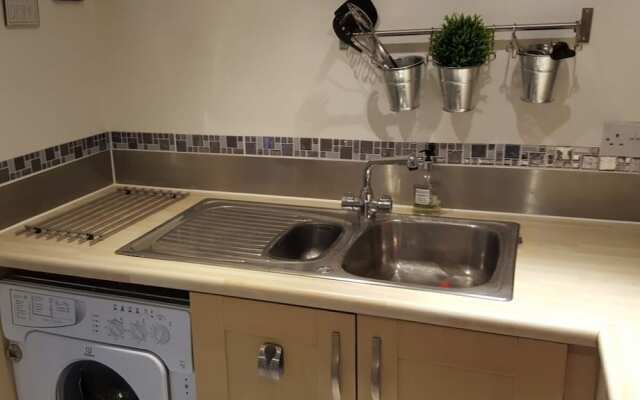 Cardiff Central Apartment