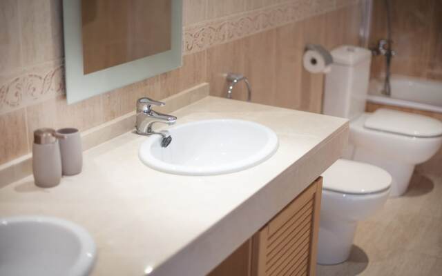 Town House La Mora TH122