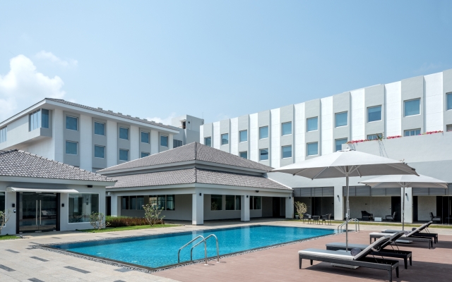 JKR Resort & Spa