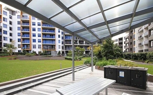 Sunny 3 Bedroom Apartment in Turrella
