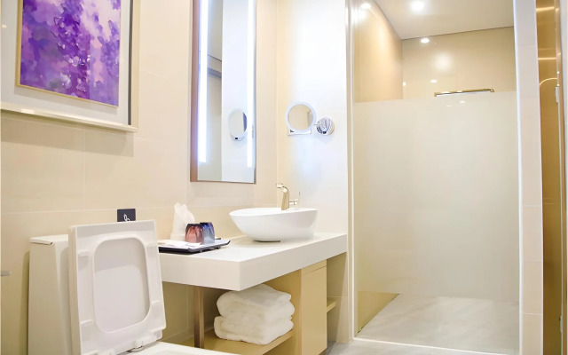 Lavande Hotel (Shenzhen Longgang Henggang Metro Station)
